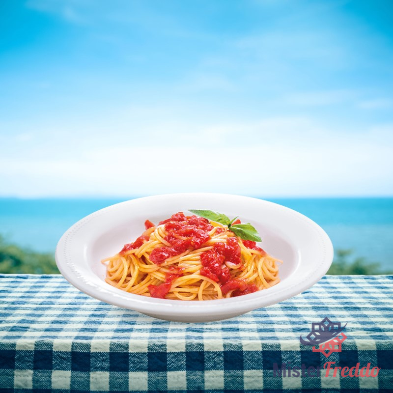 SPAGHETTI-POMODORO-SFONDO-